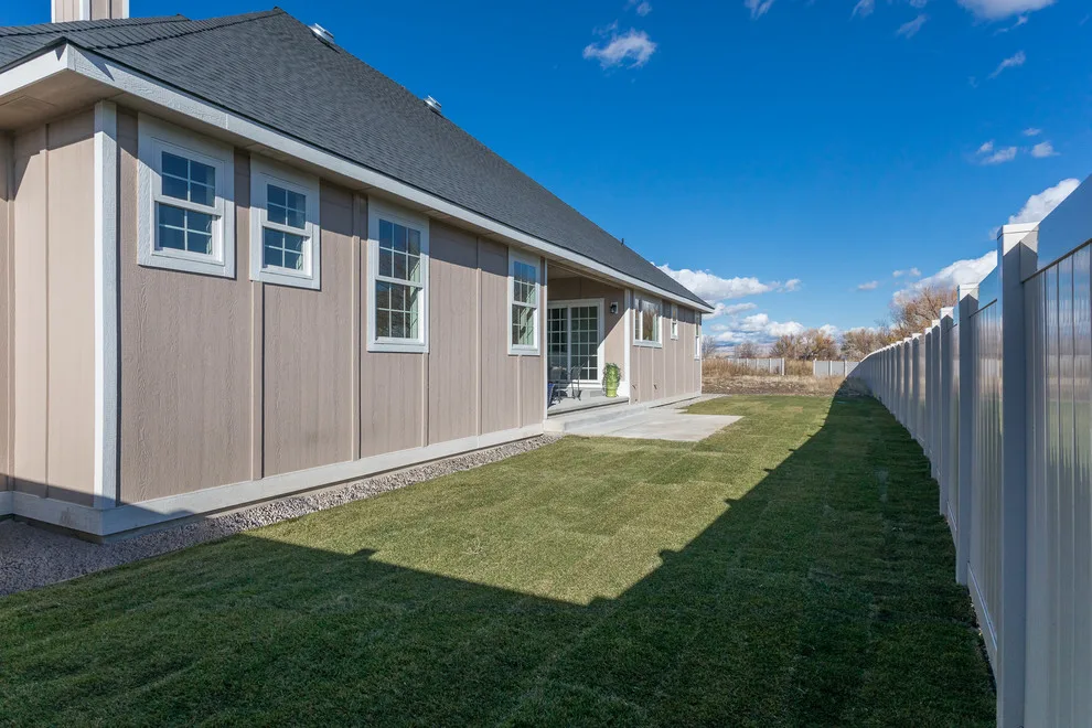 Henderson Star Residence by Johnson Brothers - Photo 8