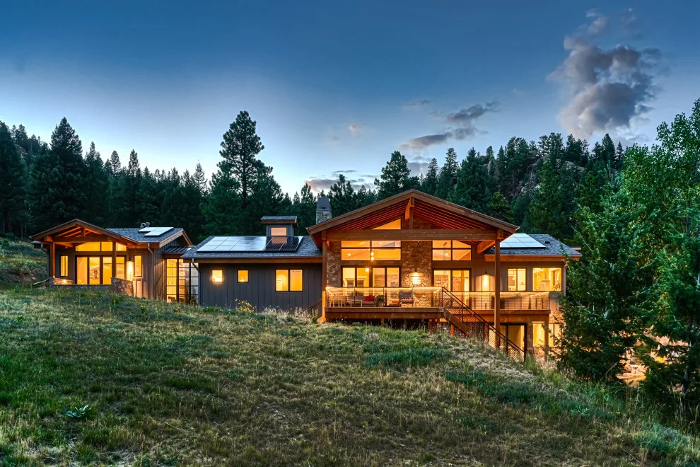 Creature Cabin by Rodwin Architecture & Skycastle Construction - Photo 11