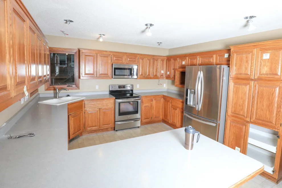 Apple Valley Ground Level by Zinran Construction Services Inc. - Photo 12