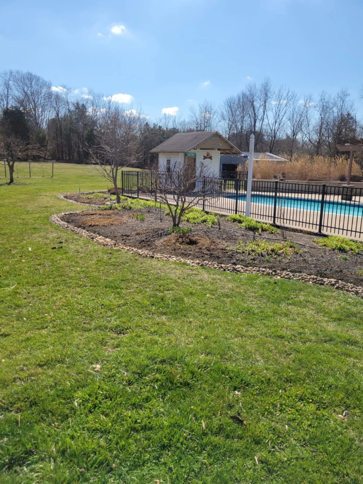 Alberto Alavez Professional Lawn Services LLC 12 by Alberto Alavez Professional Lawn Services LLC - Photo 19