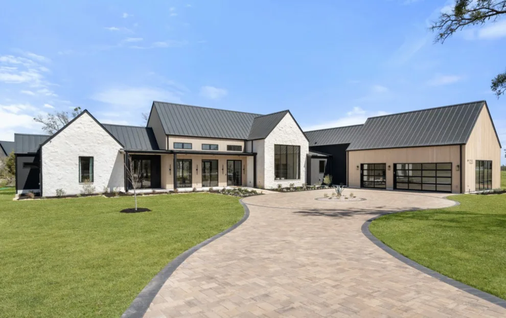 Shiloh Sanctuary by Oak & Iron Construction Group - Photo 9
