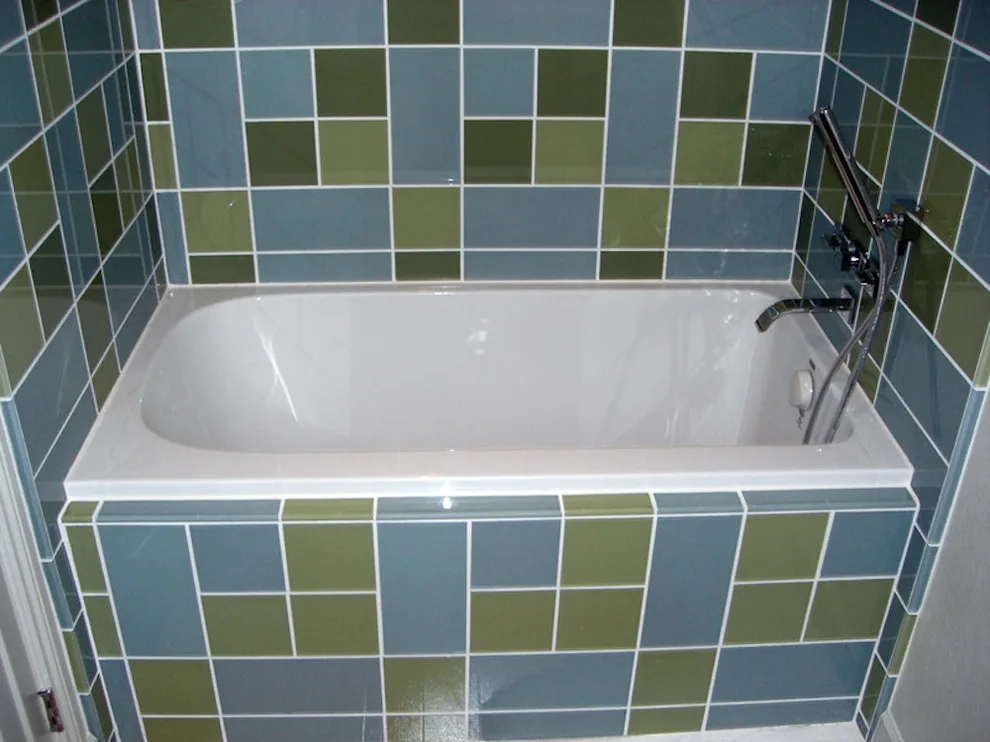 Contemporary Bathroom Aesthetics by Modern Builders Co LLC - Photo 10