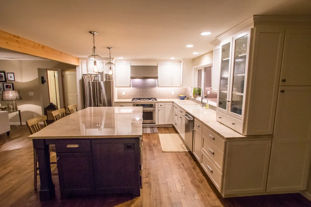Elegant Transitional Renovation: Kitchen, Powder Room, Living/Dining Area & Entryway by RCW Construction - Photo 4