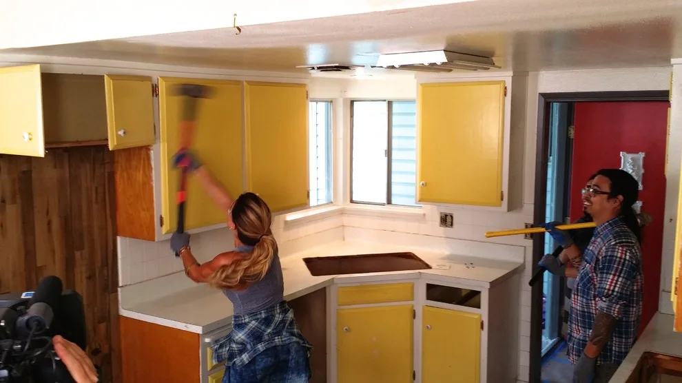 HGTV's "KITCHEN CRASHERS" Episode 806 Aired in Fall 2015 by JKL Development Inc. - Photo 38
