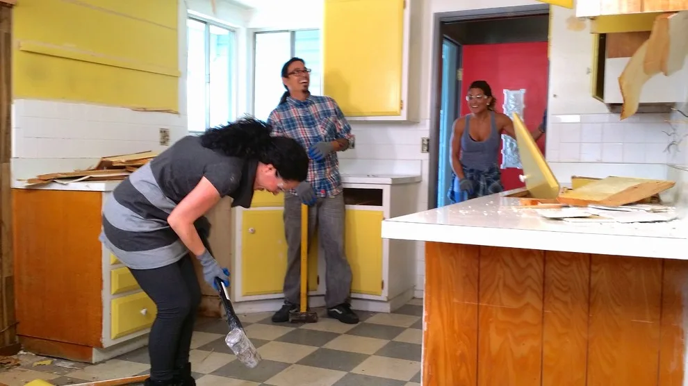 HGTV's "KITCHEN CRASHERS" Episode 806 Aired in Fall 2015 by JKL Development Inc. - Photo 10
