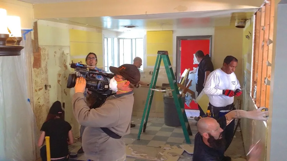 HGTV's "KITCHEN CRASHERS" Episode 806 Aired in Fall 2015 by JKL Development Inc. - Photo 15