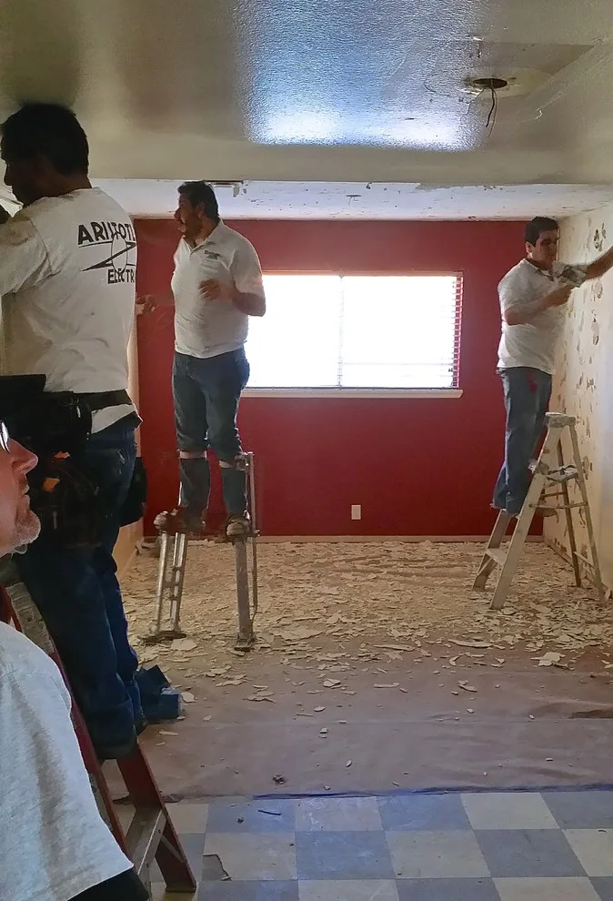 HGTV's "KITCHEN CRASHERS" Episode 806 Aired in Fall 2015 by JKL Development Inc. - Photo 11