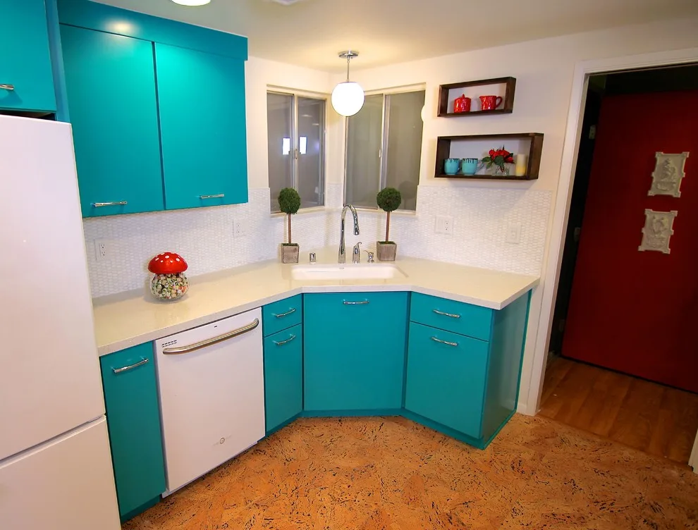 HGTV's "KITCHEN CRASHERS" Episode 806 Aired in Fall 2015 by JKL Development Inc. - Photo 3