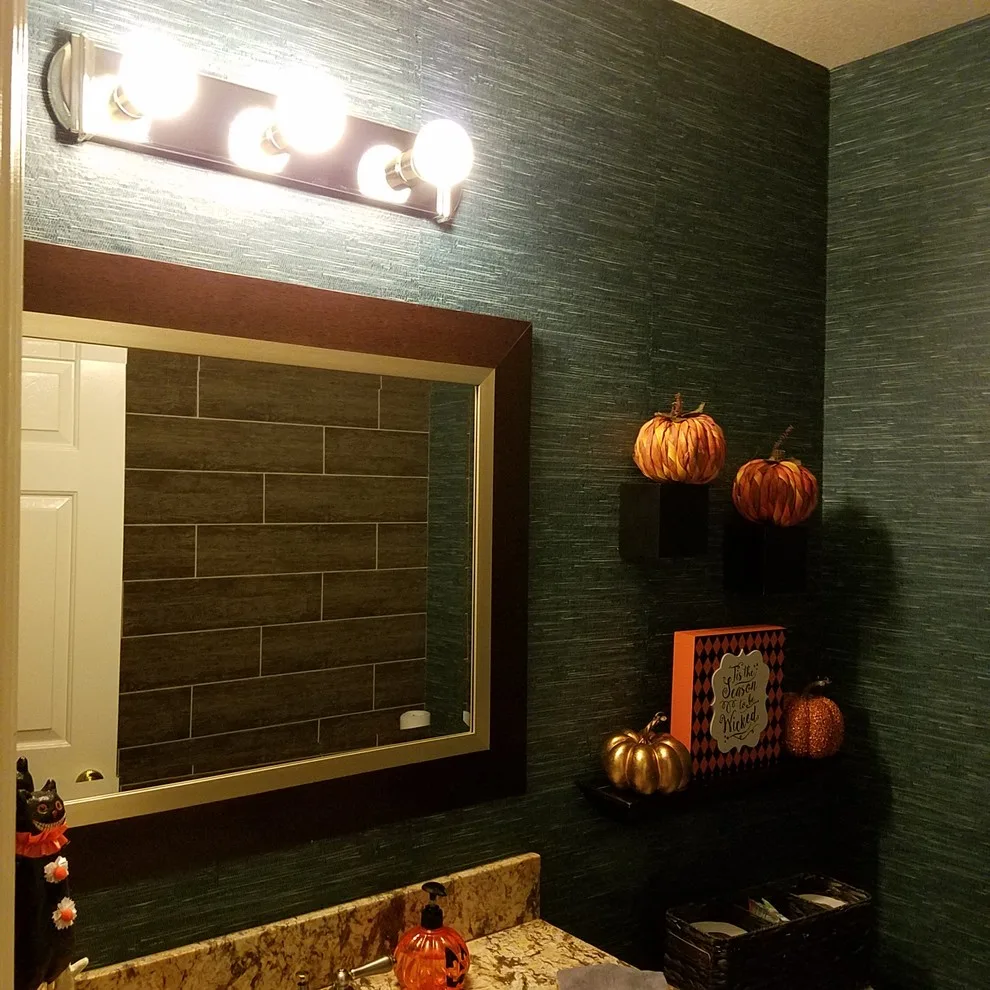 Ashley's Primary Bedroom Wallpaper by Seamingly Straight Wallpapering And Painting - Photo 2