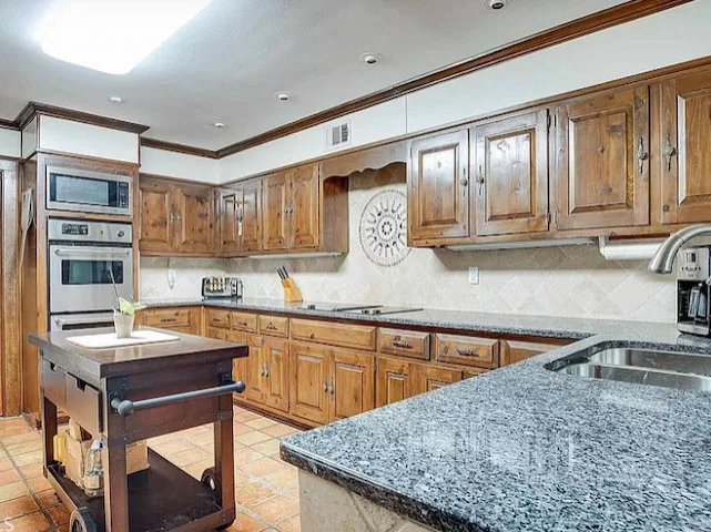 Ashridge Complete Home Makeover by Gordon Custom Homes - Photo 8