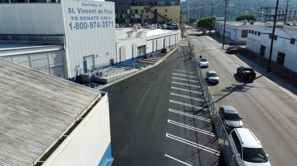 Pavement in Los Angeles by California Home Center - Photo 3