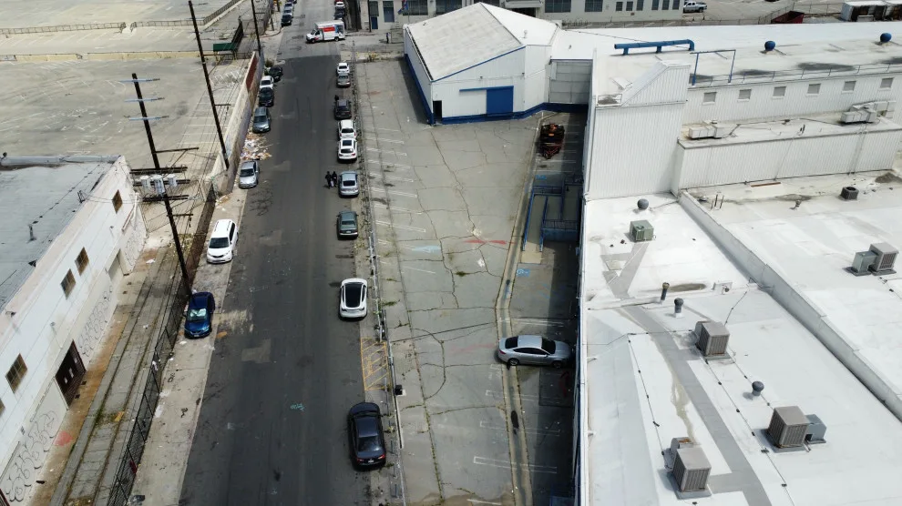 Pavement in Los Angeles by California Home Center - Photo 2