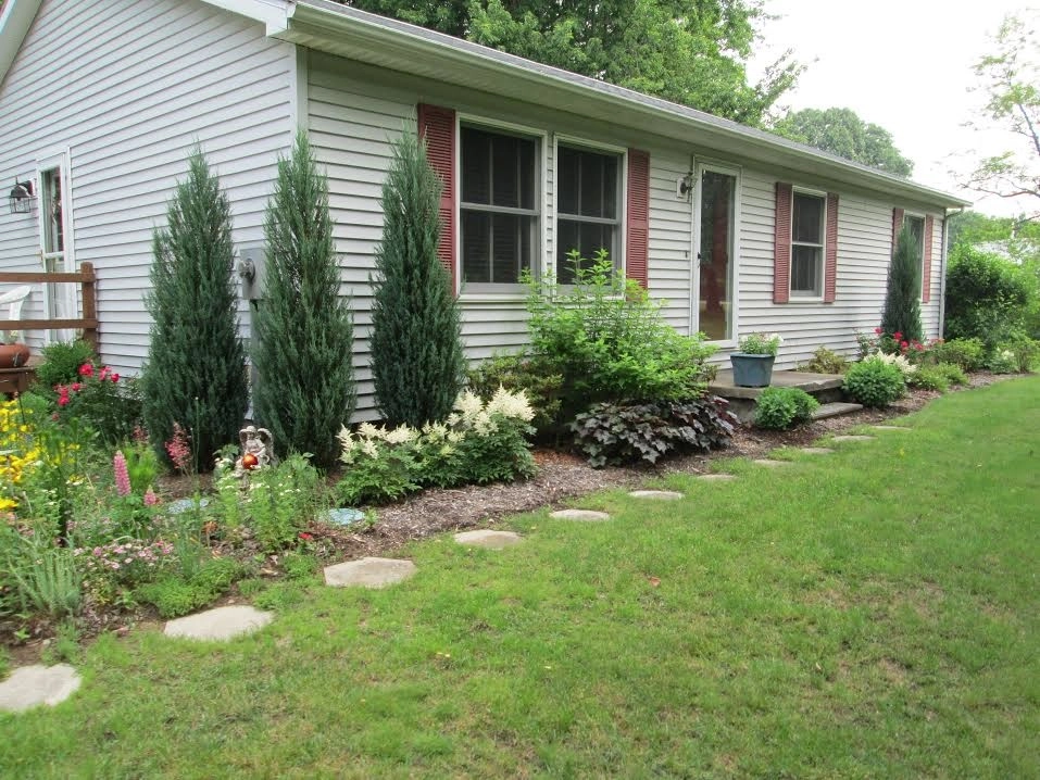 Sunny Gardens by Greenscape Lawn And Garden Service, In - Photo 15