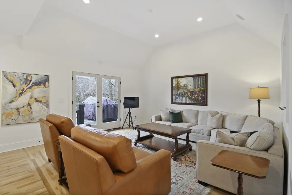 Atlanta Multi-Project Renovation by Figur Construction - Photo 25