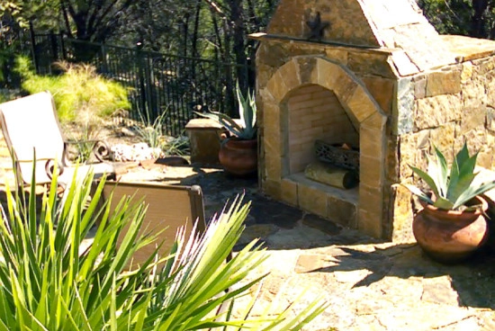 Lakeway Patio by GreenScapes Landscaping & Pools - Photo 10