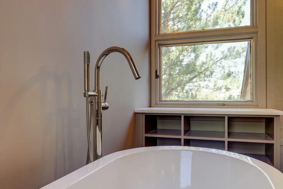 Aubrey Butte Restroom Remodel by Ron Brown - The Finisher - Photo 5