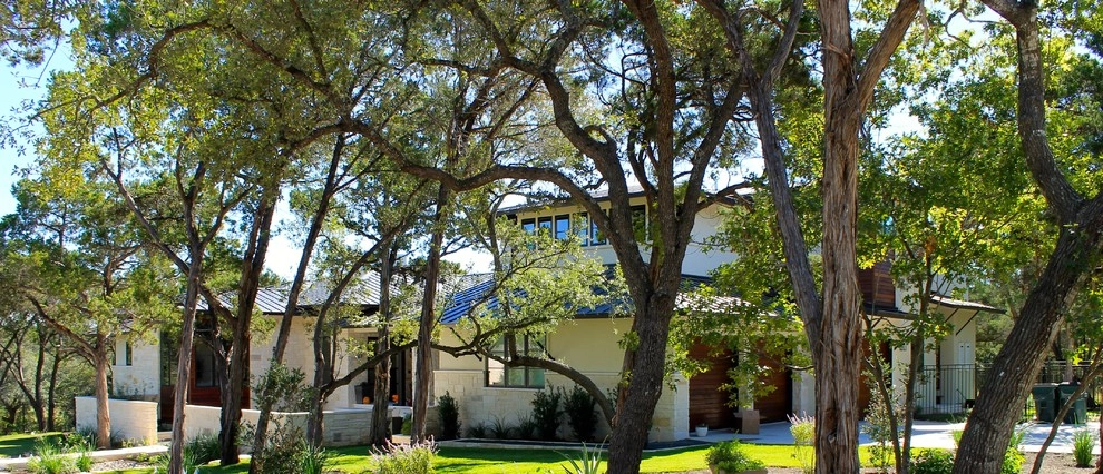 Barton Creek Residence by GreenScapes Landscaping & Pools - Photo 11