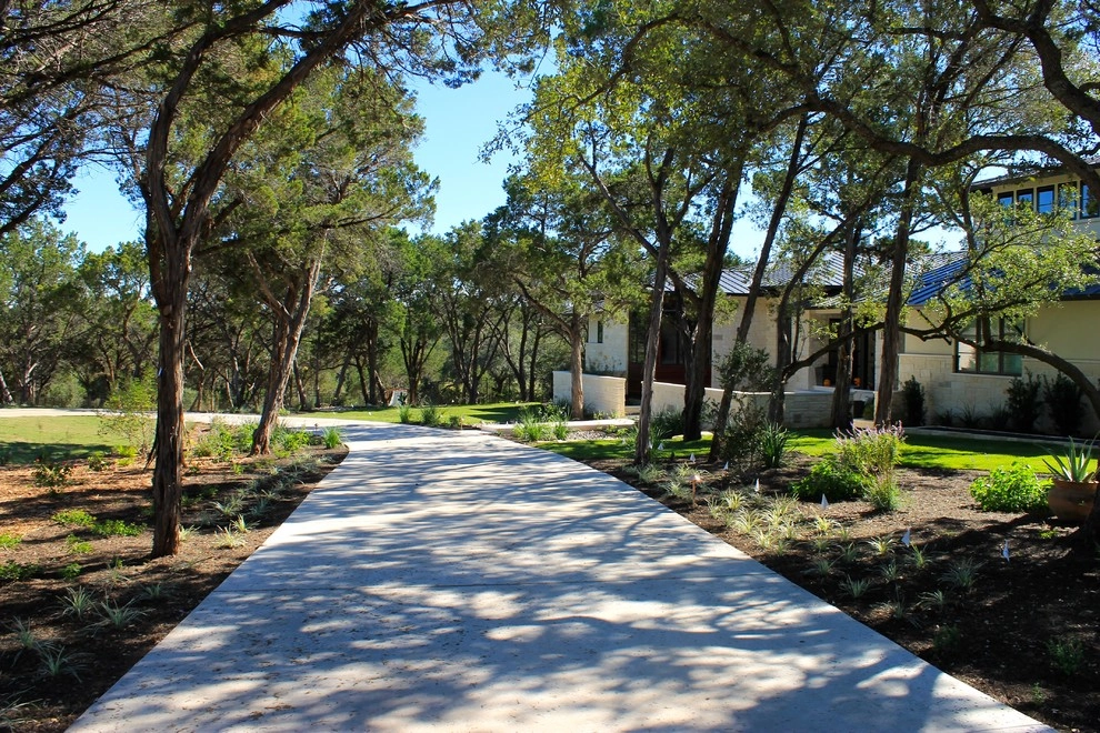 Barton Creek Residence by GreenScapes Landscaping & Pools - Photo 10