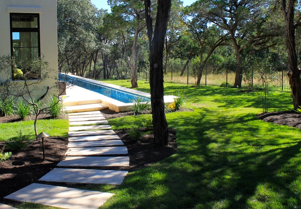 Barton Creek Residence by GreenScapes Landscaping & Pools - Photo 5