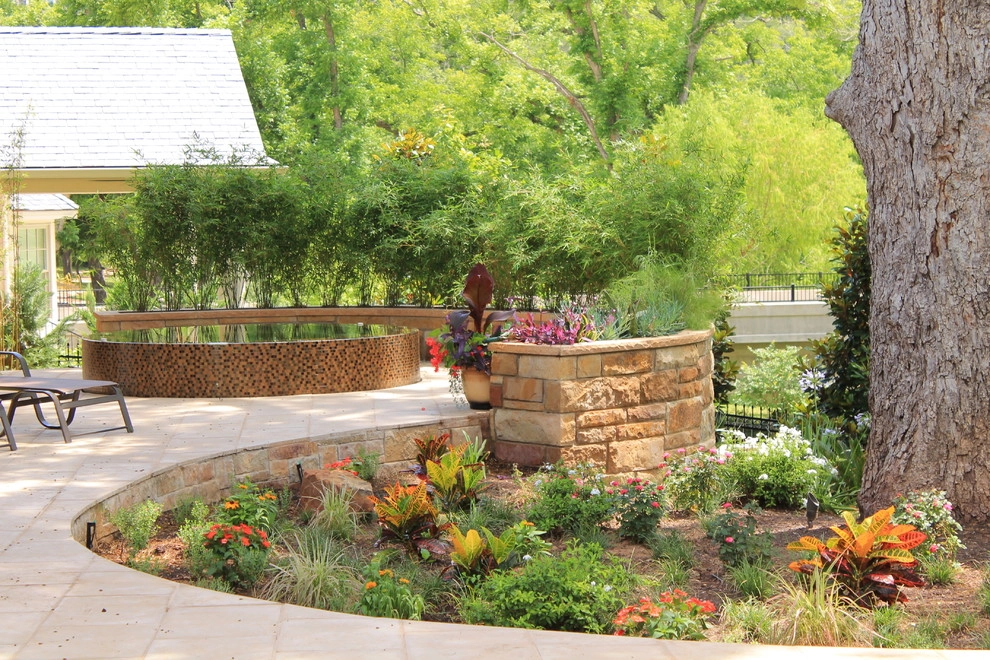 Lake Austin Residence by GreenScapes Landscaping & Pools - Photo 7