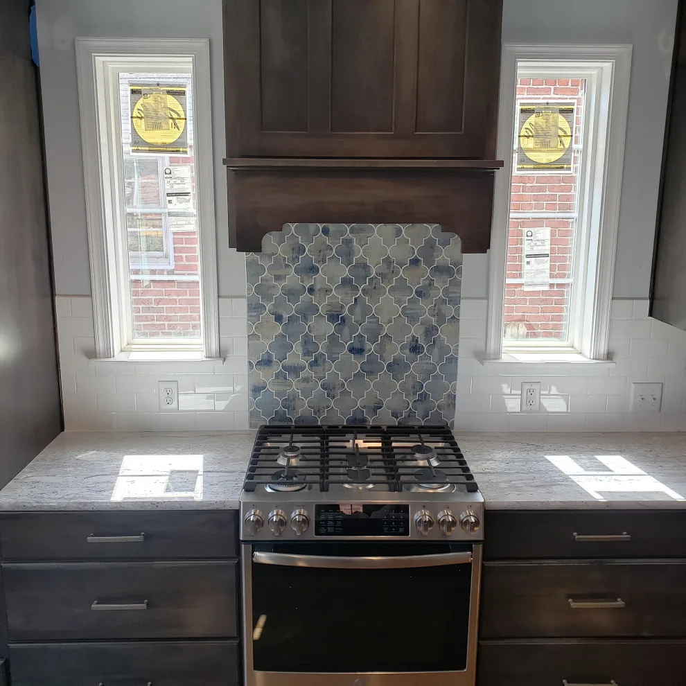 Augusta Avenue Kitchen by Maison Construction And Renovations - Photo 4