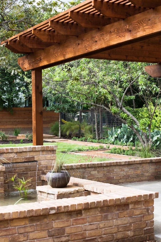 Downtown Austin Residence by GreenScapes Landscaping & Pools - Photo 6