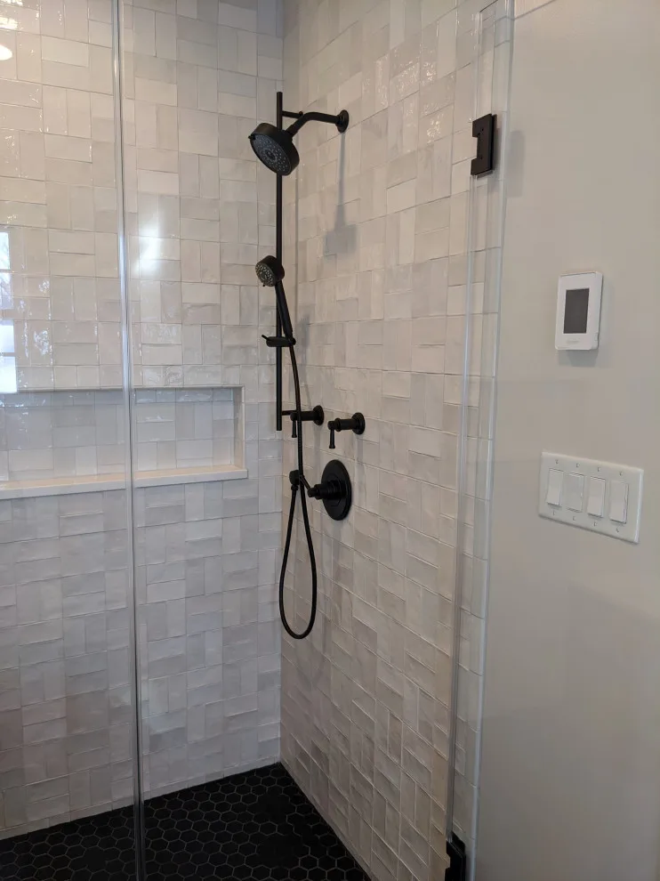 Beverly Thomas LLC - Photo 14