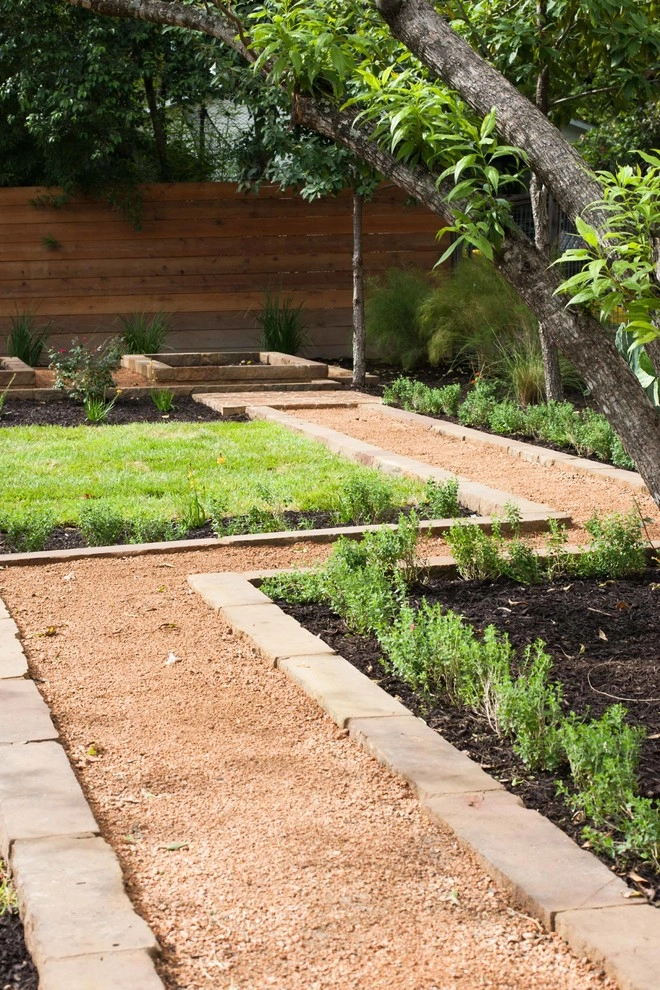 Downtown Austin Residence by GreenScapes Landscaping & Pools - Photo 9
