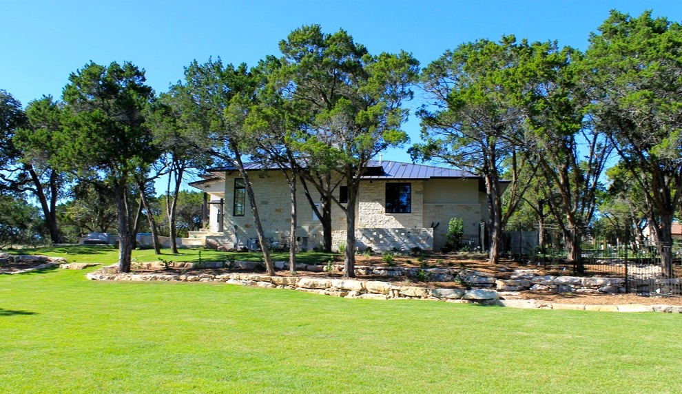Barton Creek Residence by GreenScapes Landscaping & Pools - Photo 13