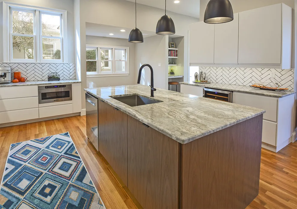 Fall Boulevard Kitchen by R & E Remodeling - Photo 3
