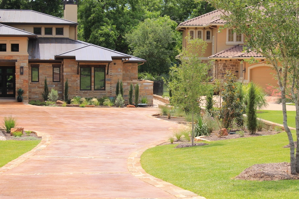 Lake Austin Residence by GreenScapes Landscaping & Pools - Photo 3