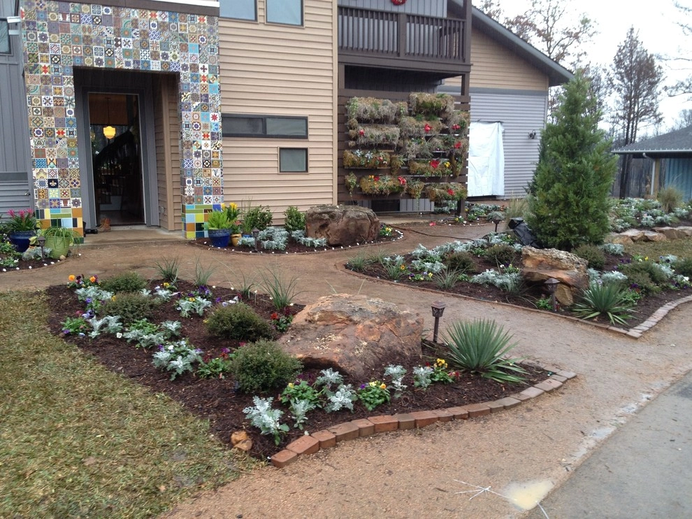 Extreme Makeover Home Edition Bastrop by GreenScapes Landscaping & Pools - Photo 44