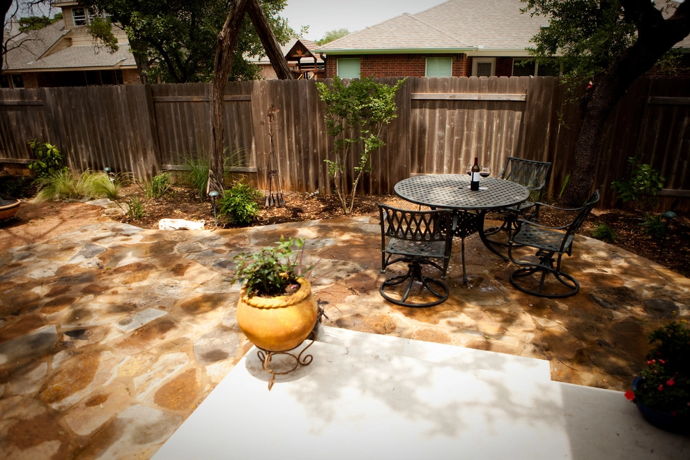 Cedar Park Residence by GreenScapes Landscaping & Pools - Photo 2