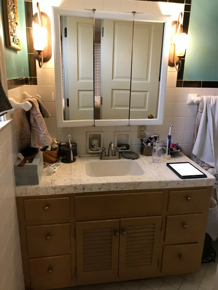 Mid-Century Modern Bathroom at Avalon Hills by The Lifestyle Group Inc. - Photo 4