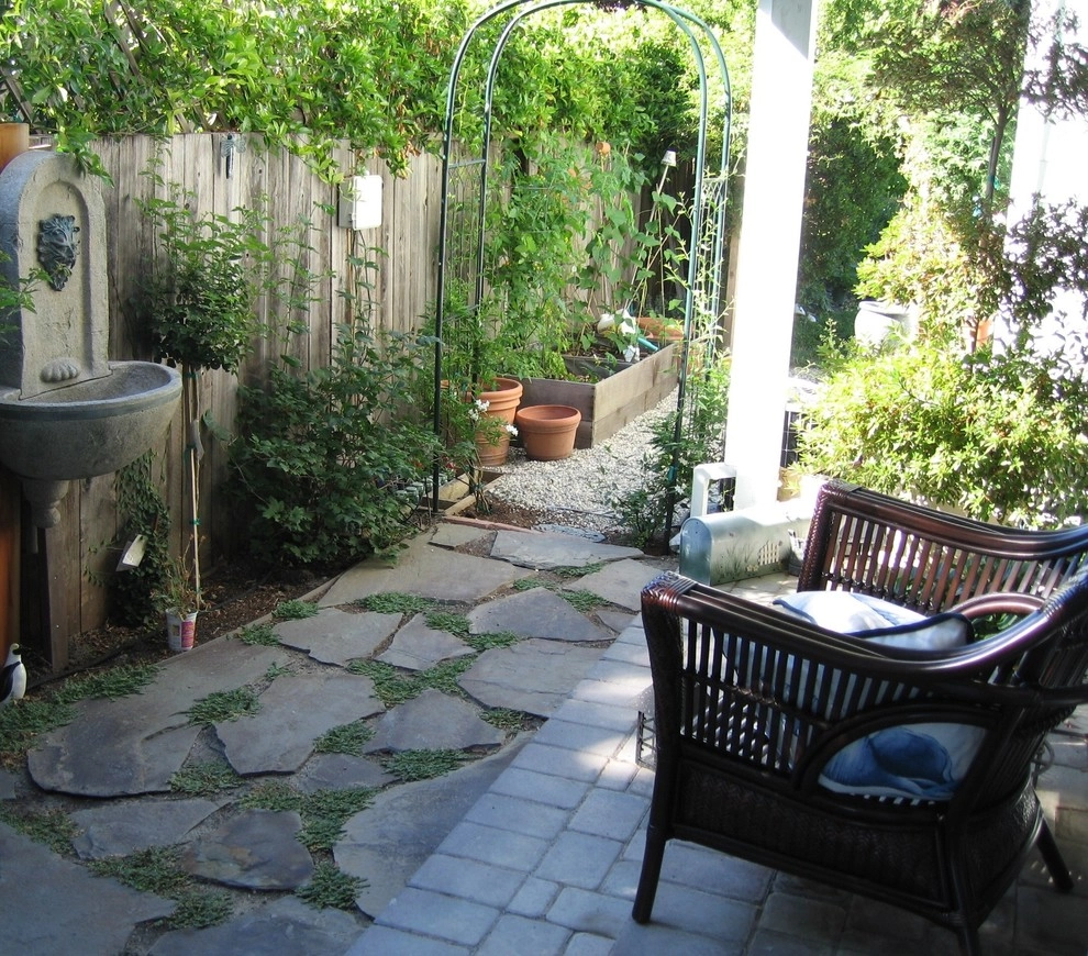 Vegetable garden and quiet patio by Greensleeves Garden Design - Photo 2
