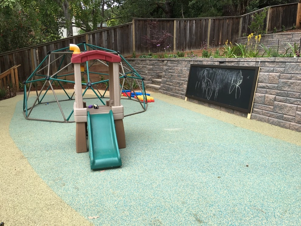 Belmont Family Garden by Greensleeves Garden Design - Photo 10