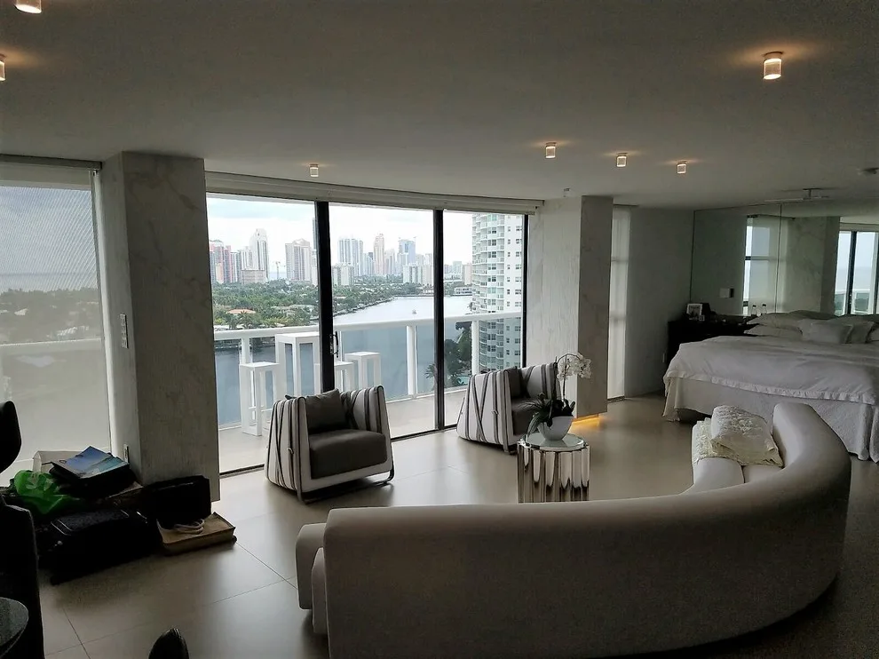 Aventura One-Bedroom Remodel by Oro Construction Solutions - Photo 11