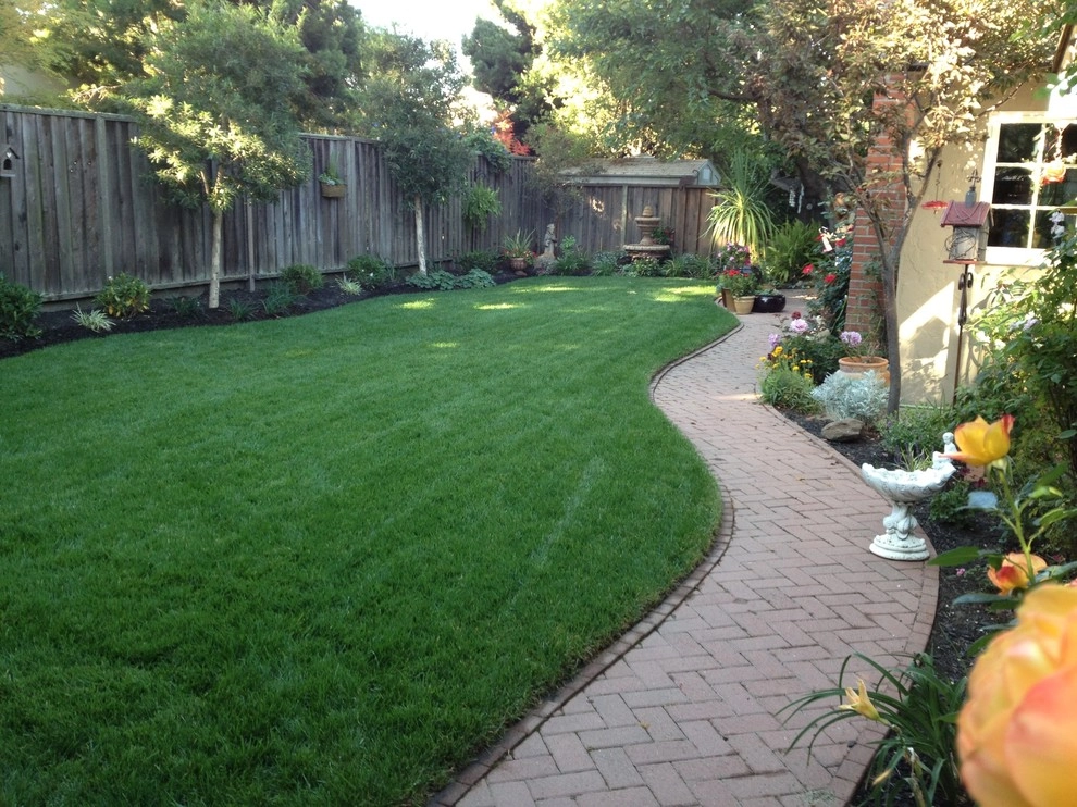 Back garden by Greensleeves Garden Design - Photo 2