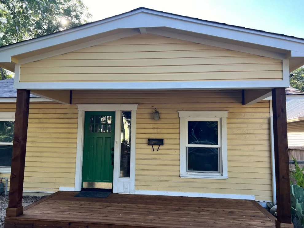Avenue H Front Porch Renovation and Back Deck by Capitol City Wood Works LLC - Photo 4