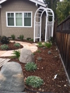 Menlo Park Lawn free by Greensleeves Garden Design - Photo 2