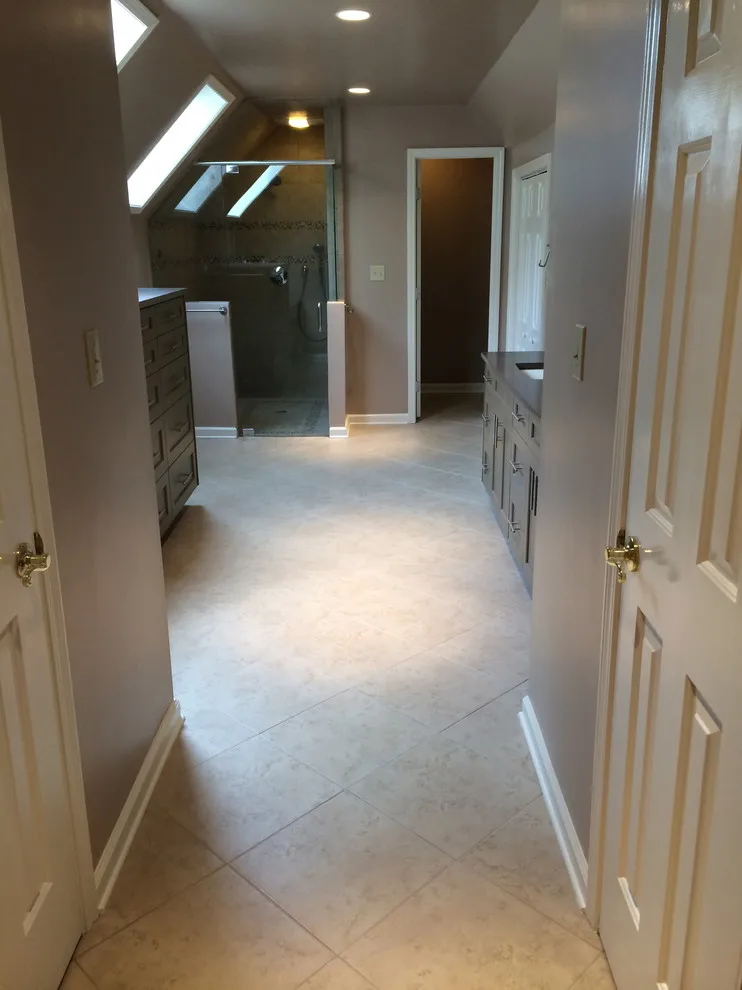 Avondale Estates, Classic Master Bathroom by Green House Renovation Atlanta, LLC - Photo 2