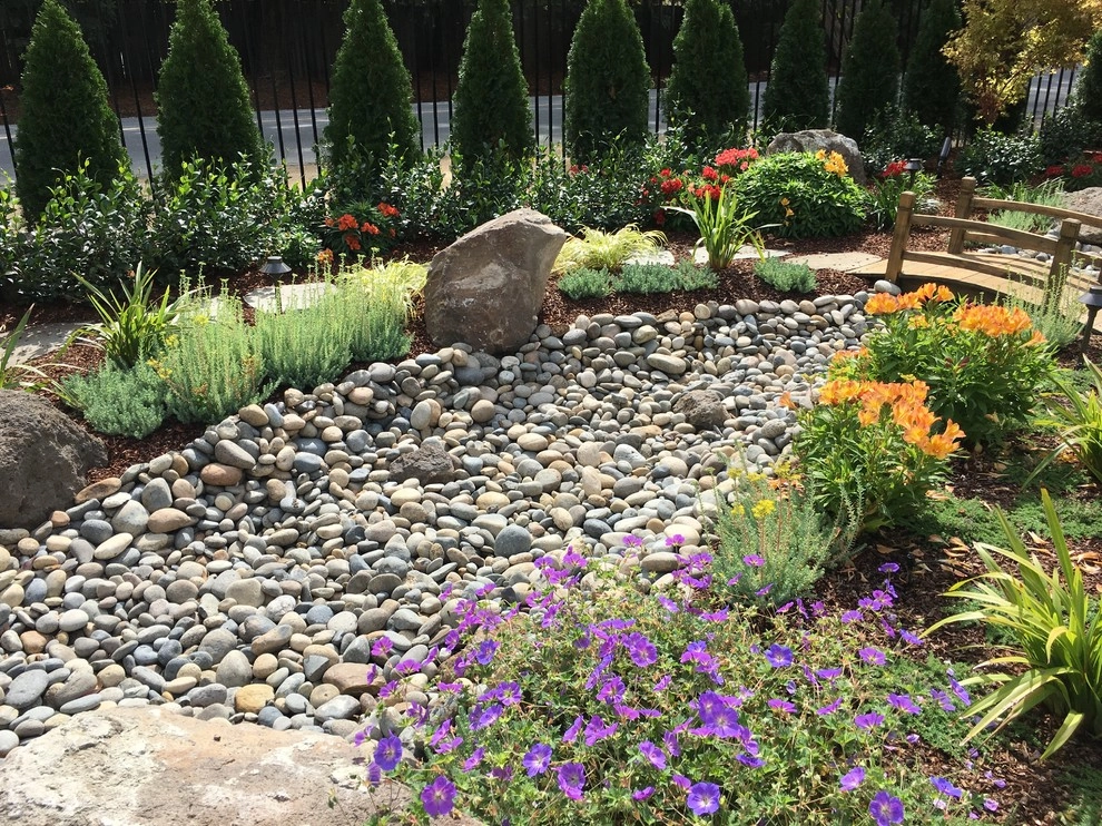 Redwood City Zen by Greensleeves Garden Design - Photo 9