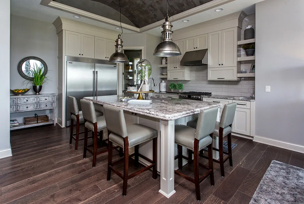 2018 DM HomeShow Bespoke Residence by Unique Homes Iowa - Photo 6