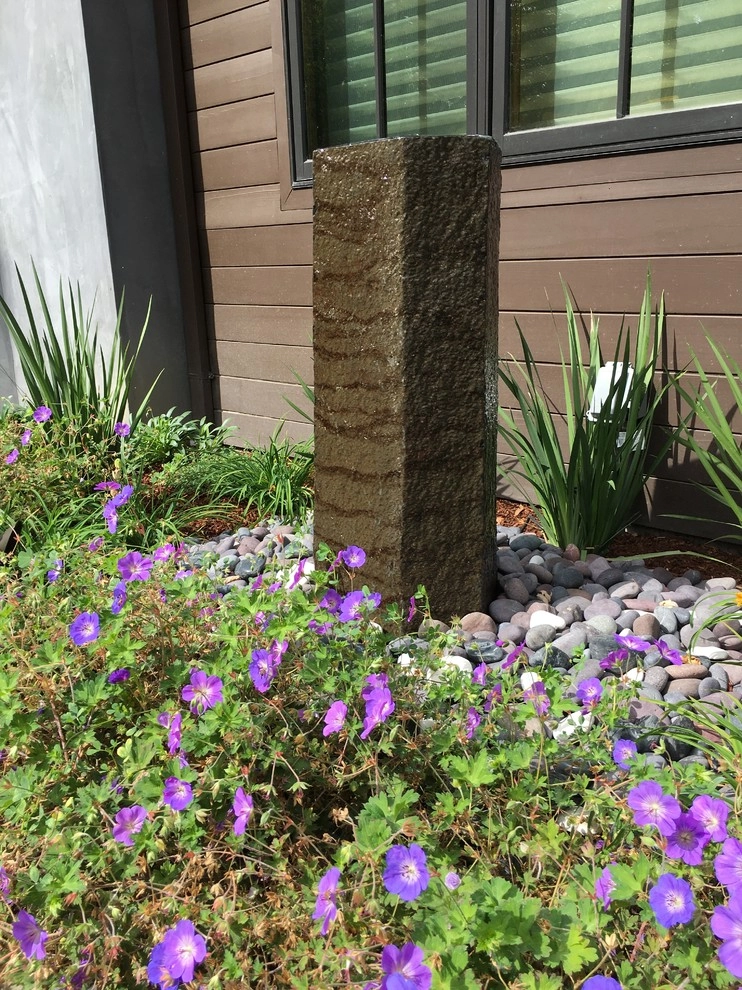 Redwood City Zen by Greensleeves Garden Design - Photo 7