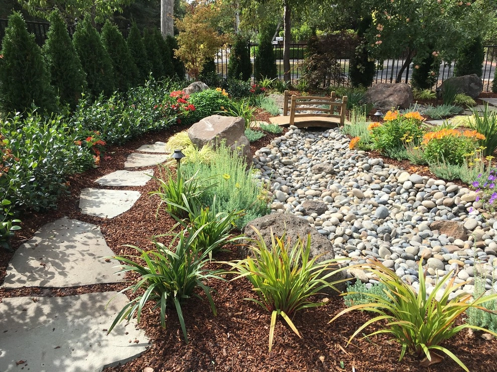 Redwood City Zen by Greensleeves Garden Design - Photo 8