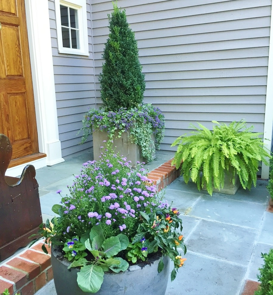 Seasonal Color by Gro Pro Landscape Company Inc. - Photo 29