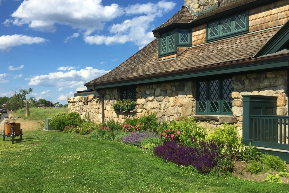 Our Gardens by Gro Pro Landscape Company Inc. - Photo 3