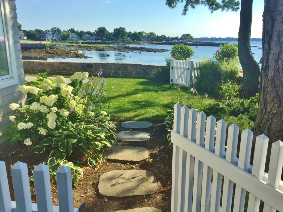 Our Gardens by Gro Pro Landscape Company Inc. - Photo 27