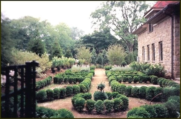 Our Gardens by Gro Pro Landscape Company Inc. - Photo 33