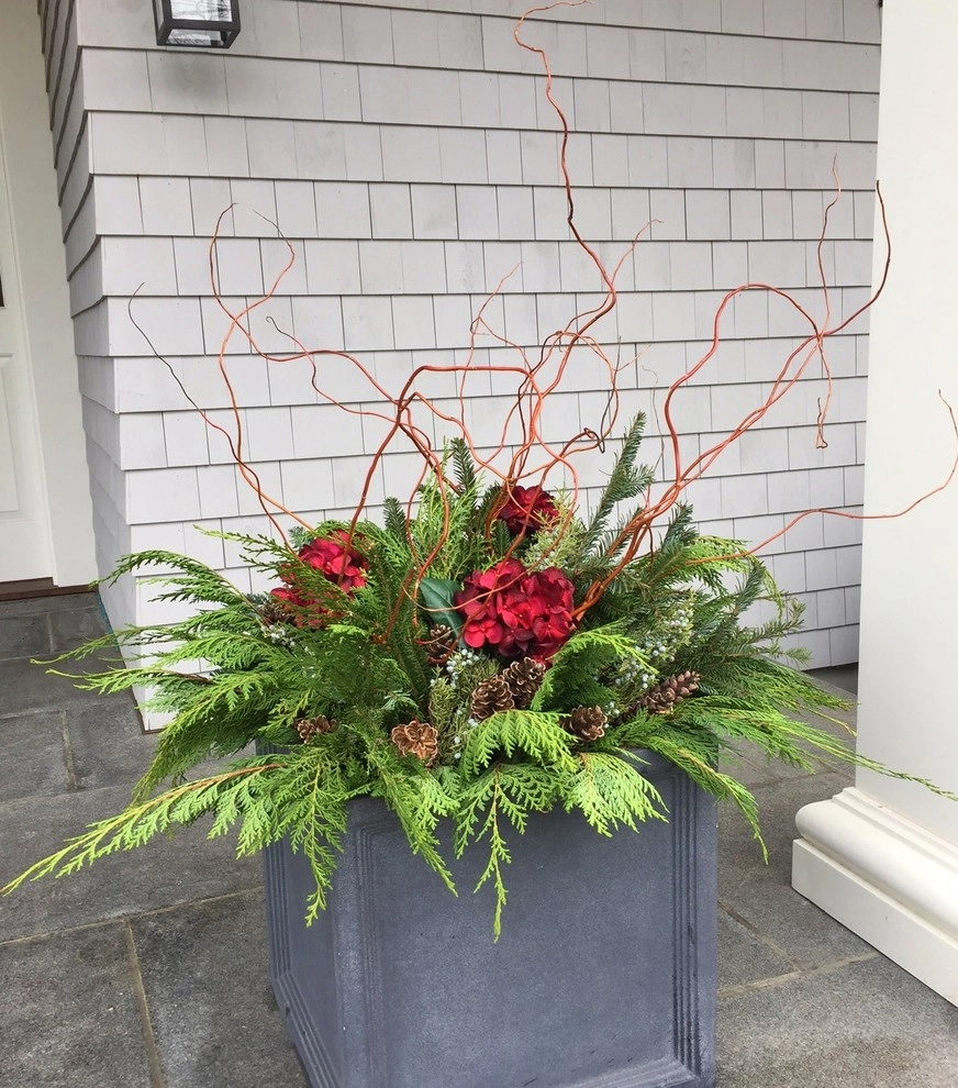 Seasonal Color by Gro Pro Landscape Company Inc. - Photo 7